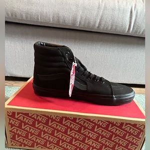 NWT vans black sk8-hi sz 10.5